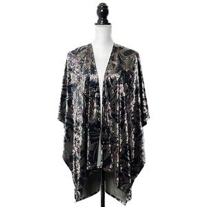 NEW Simply Noelle Velvet Kimono Wrap Cardigan Jacket Dark Floral One Size